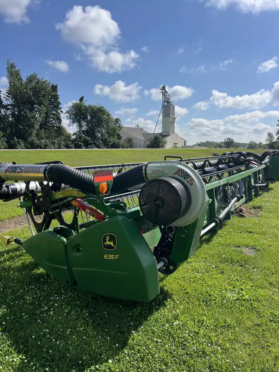 Gallery image 1 for Used 2019 John Deere 635F Header - Flex