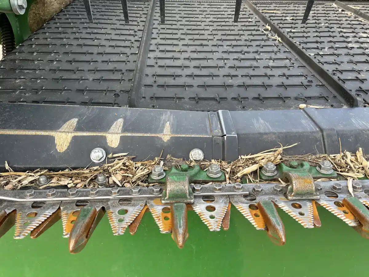 Gallery image 2 for Used 2024 John Deere HD50F Header Combine