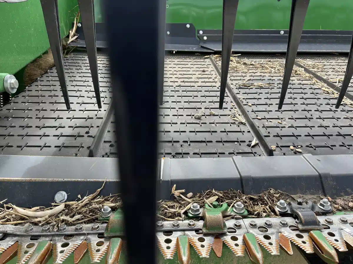 Gallery image 2 for Used 2024 John Deere HD50F Header Combine