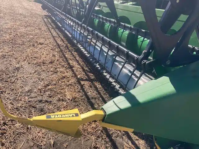 Gallery image 2 for Used 2010 John Deere 635F Header - Flex