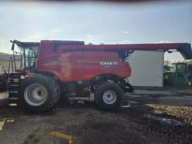 Gallery image 2 for Used 2023 Case IH 8250 Combine