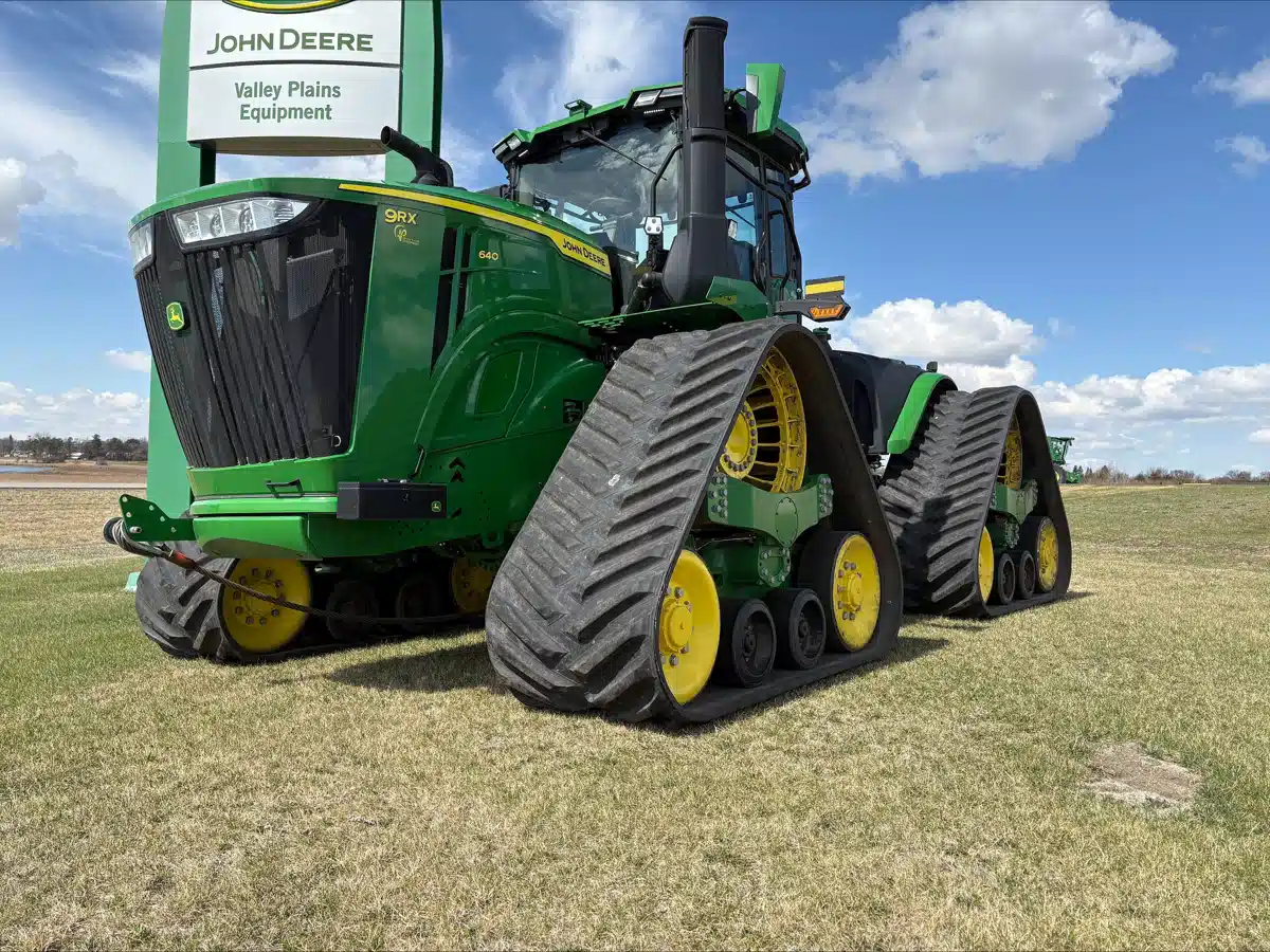Gallery image 2 for Used 2023 John Deere 9RX 640 Tractor