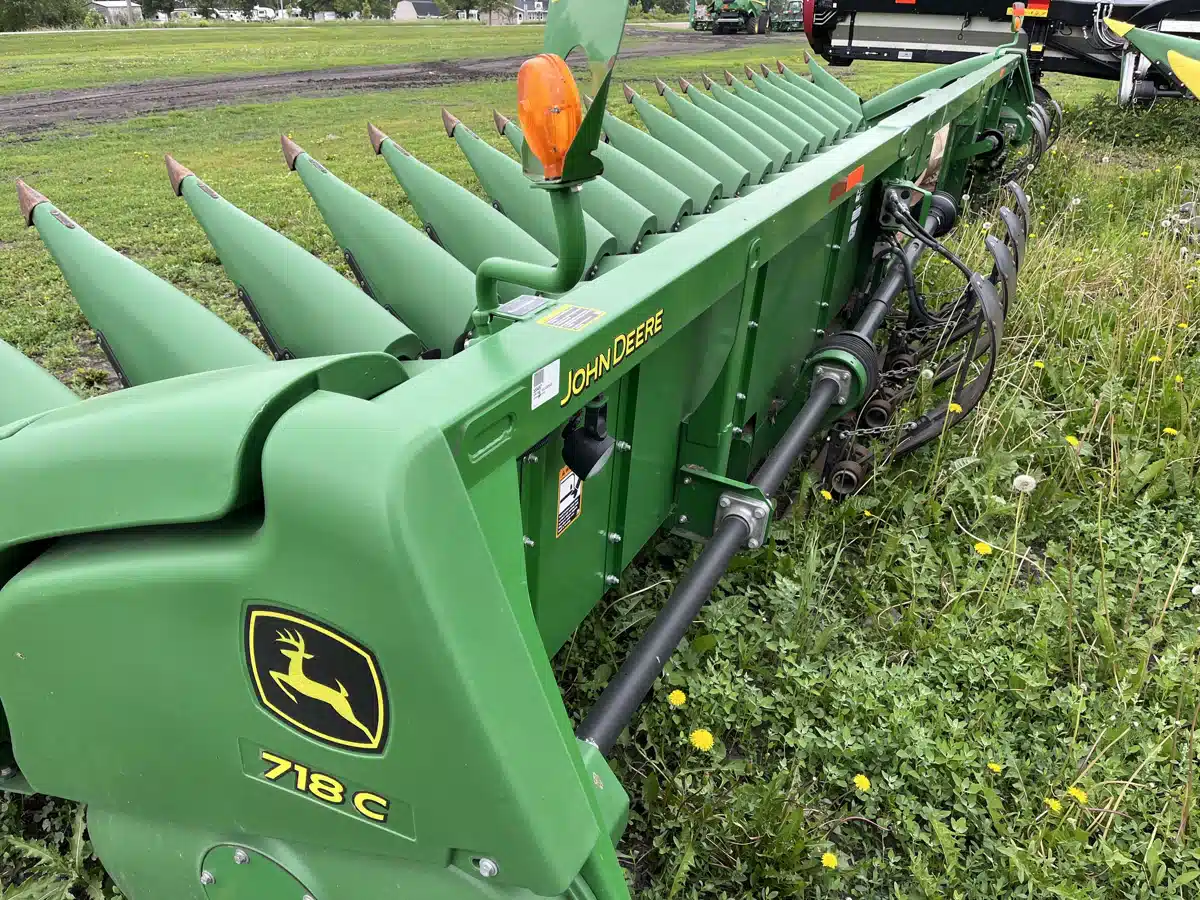 Gallery image 2 for Used 2019 John Deere 718C Header - Row Crop