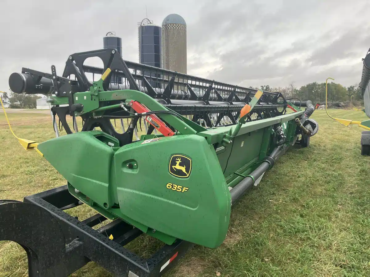 Gallery image 2 for Used 2024 John Deere 635F Header - Flex