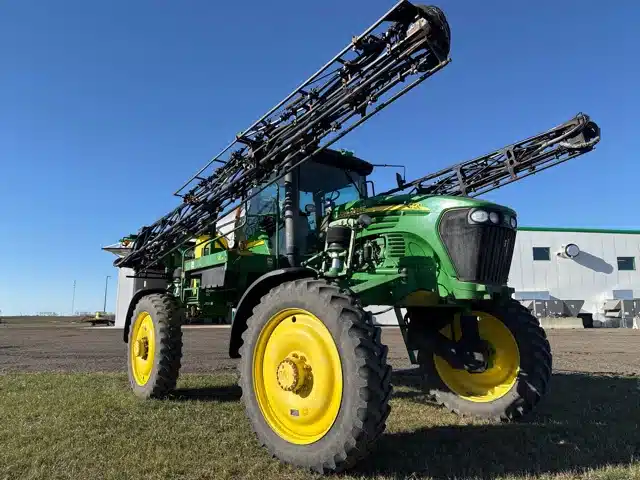 Gallery image 1 for Used 2007 John Deere 4720 Sprayer - Self Propelled