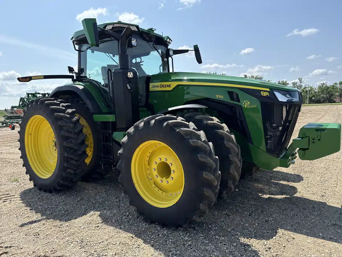 Gallery image 2 for 2023 John Deere 8R 370 Tractor