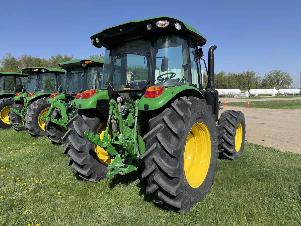 Gallery image 2 for 2024 John Deere 5095M Tractor