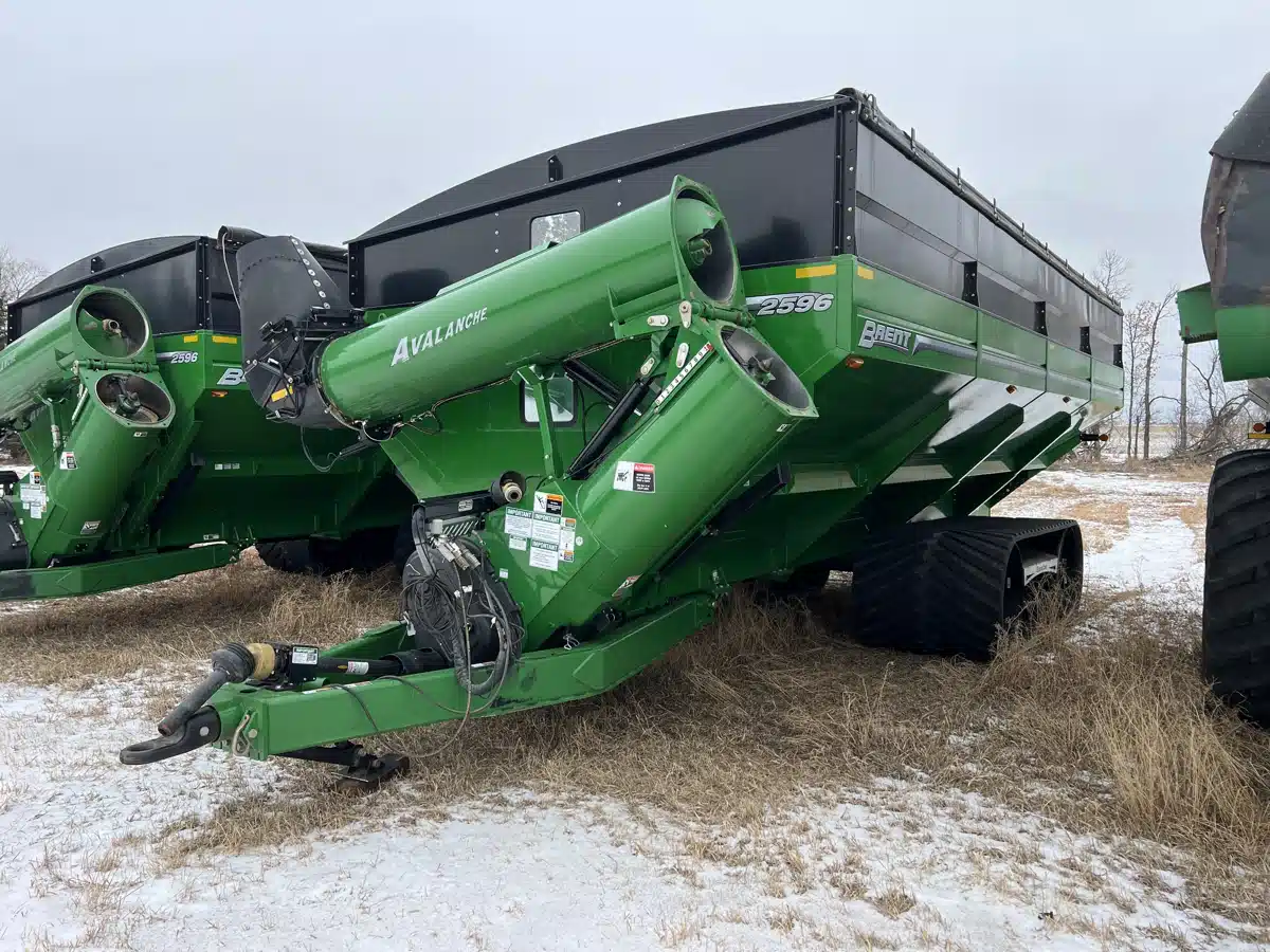 Gallery image 2 for Used 2022 Brent 2596 Grain Cart