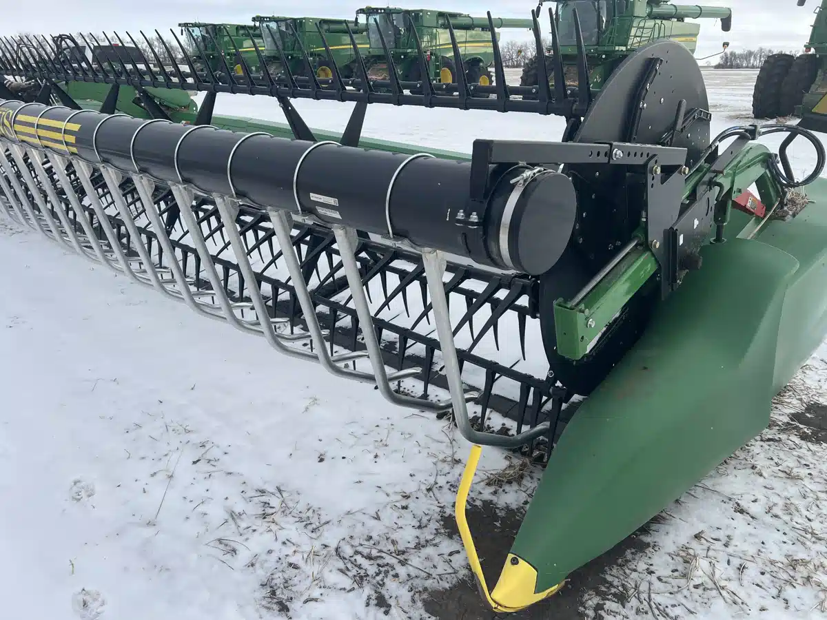 Gallery image 2 for Used 2023 John Deere RD40F Header - Flex