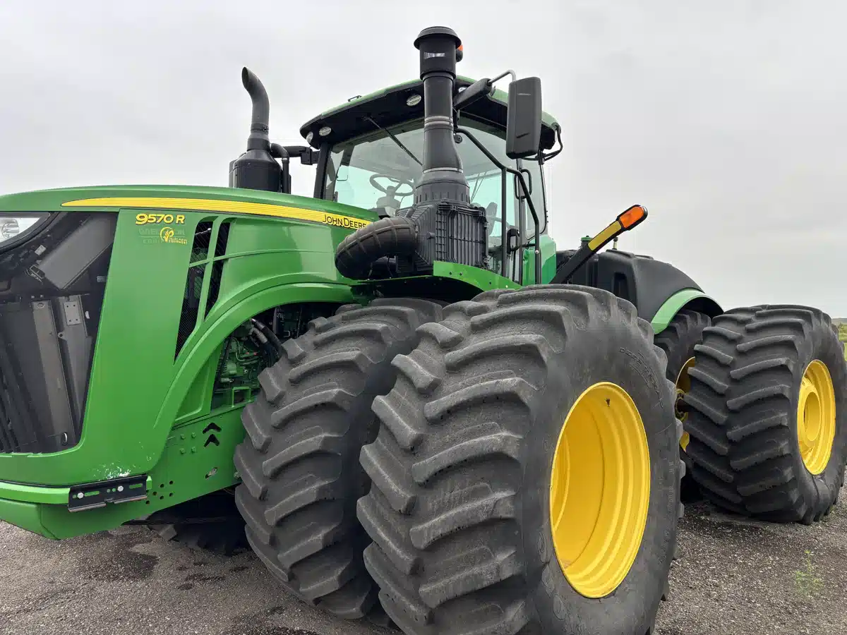 Gallery image 1 for Used 2017 John Deere 9570R Tractor