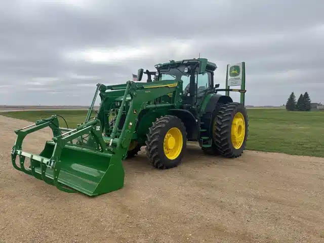 Gallery image 1 for Used 2023 John Deere 7R 270 Tractor