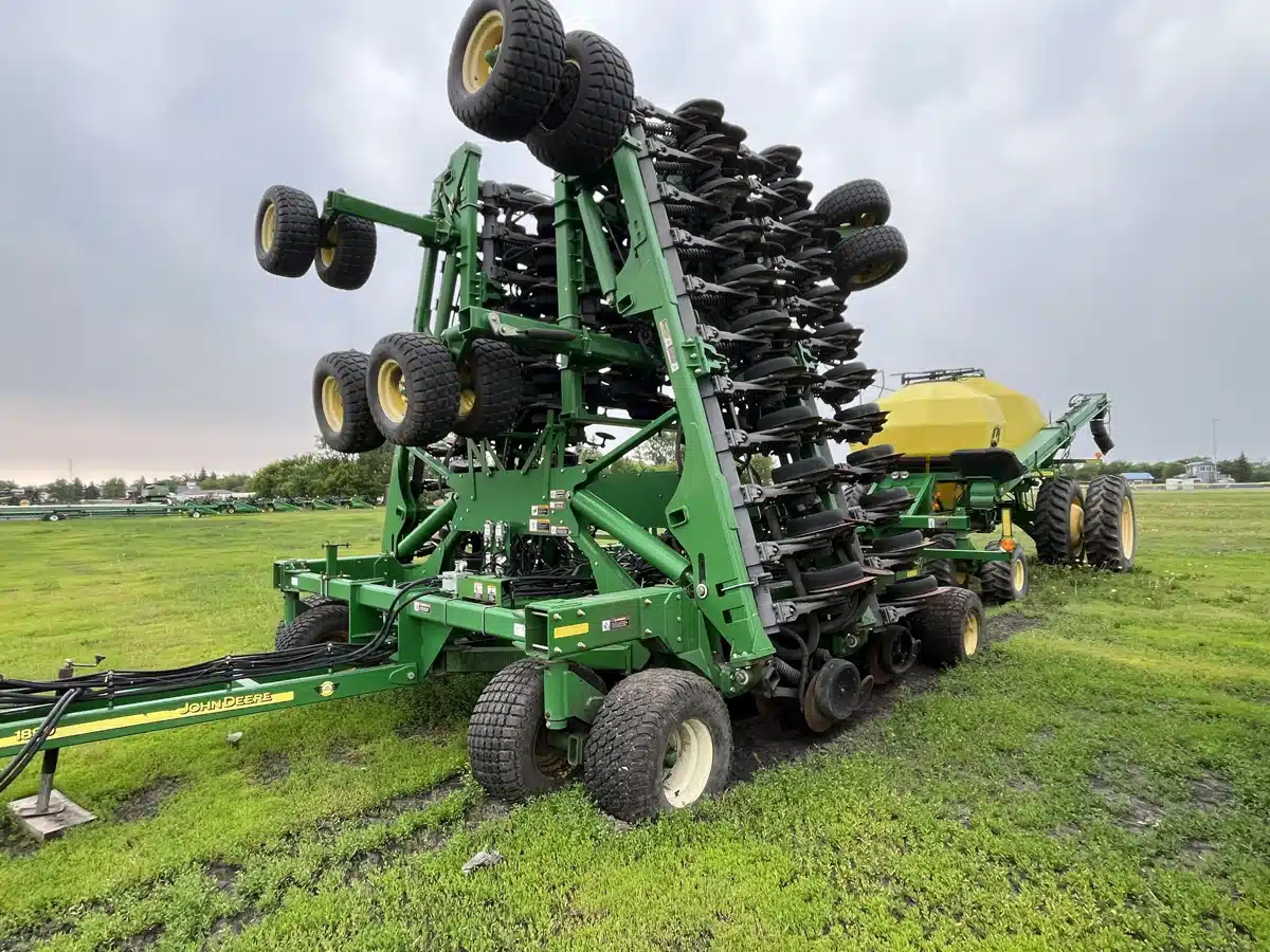 Gallery image 2 for Used 2012 John Deere 1890 Air Drill