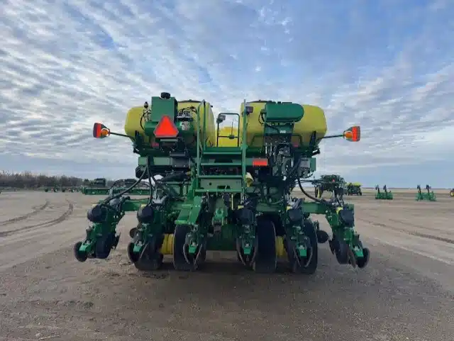 Gallery image 2 for Used 2017 John Deere DB60 Planter