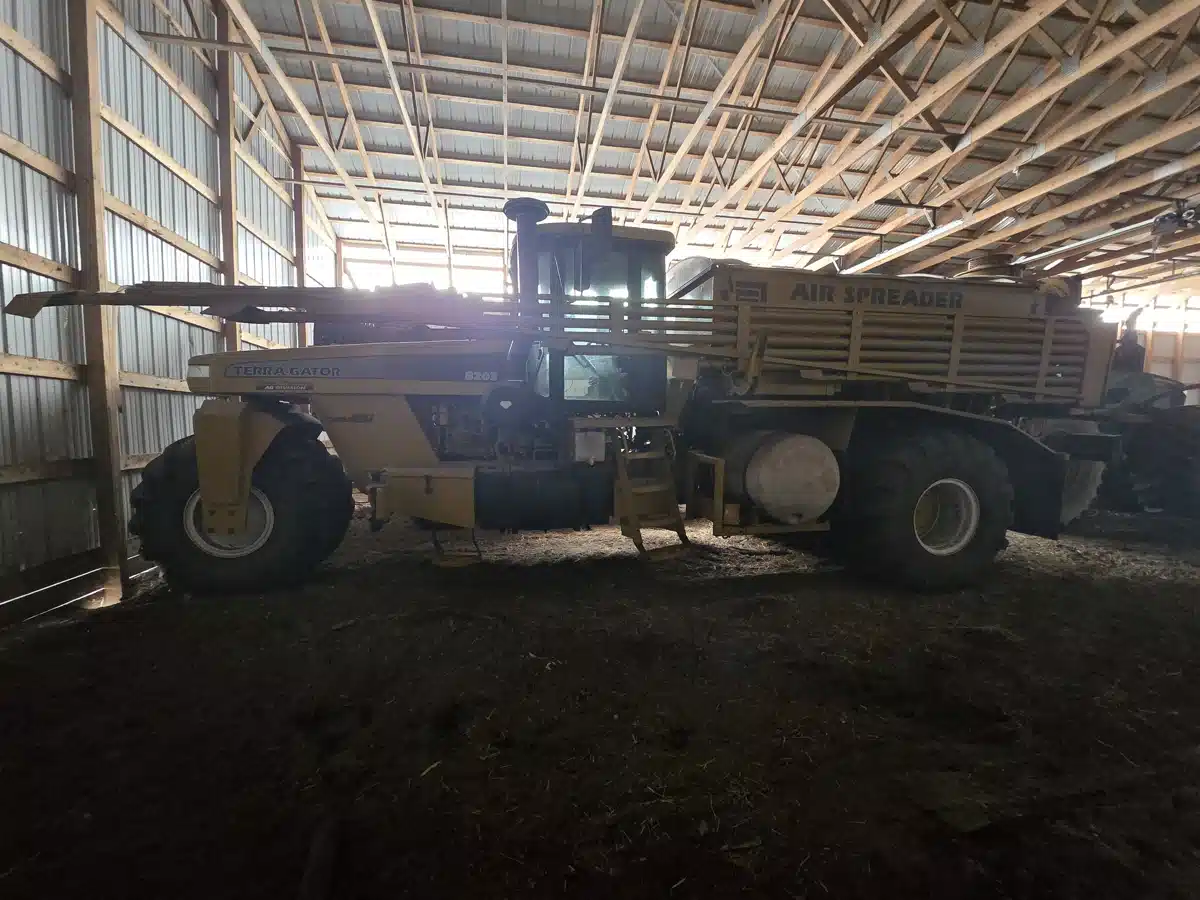 Gallery image 2 for Used 2010 Ag Chem TERRAGATOR 8203 Anhydrous Applicator