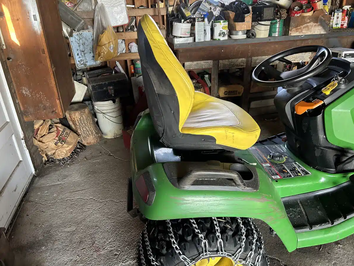 Gallery image 2 for Used 2021 John Deere X590 Lawn Tractor