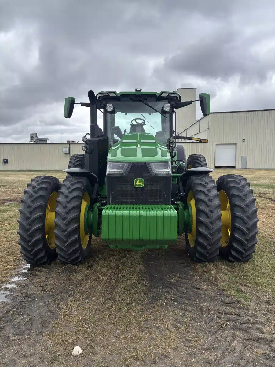 Gallery image 2 for Used 2023 John Deere 8R 340 Tractor