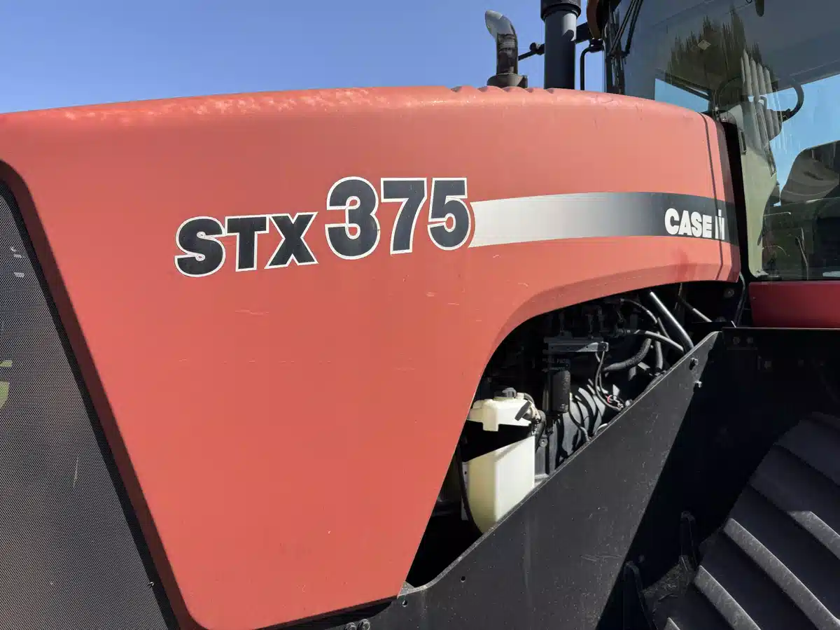 Gallery image 1 for Used 2001 Case IH STX375 QUADTRAC Tractor
