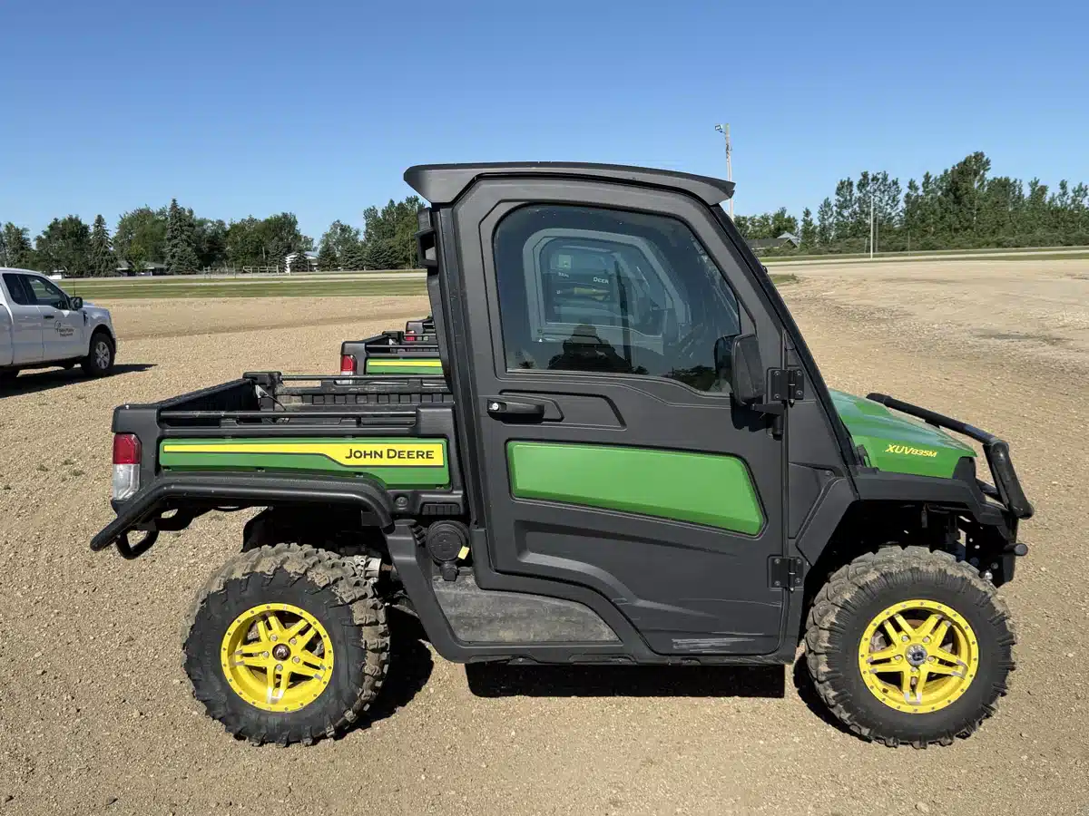 Gallery image 1 for Used 2022 John Deere XUV 835M Utility Vehicle
