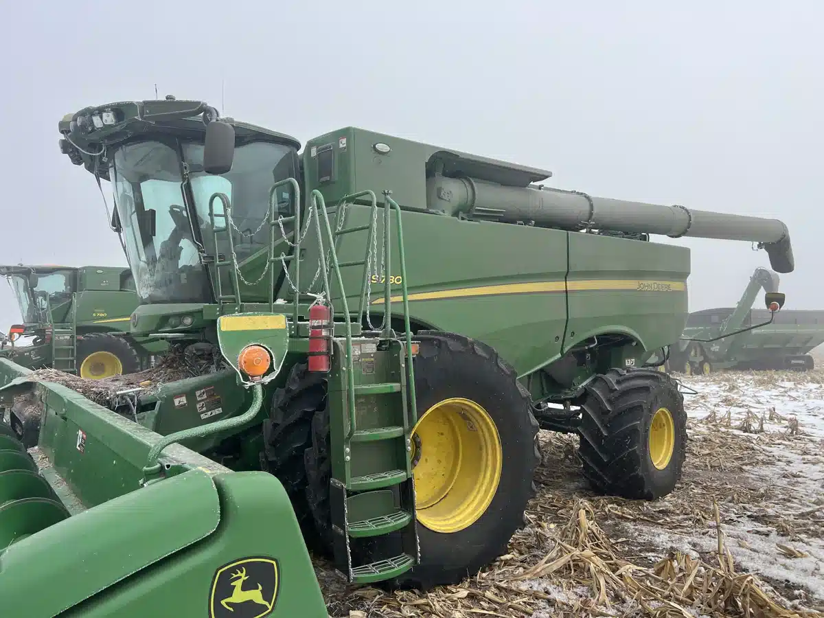 Gallery image 2 for Used 2023 John Deere S780 Combine