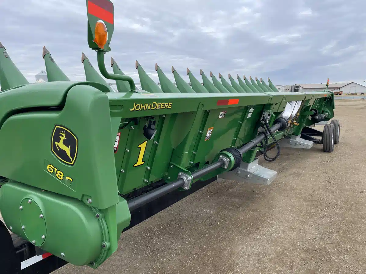 Gallery image 1 for Used 2017 John Deere 618C Header - Row Crop
