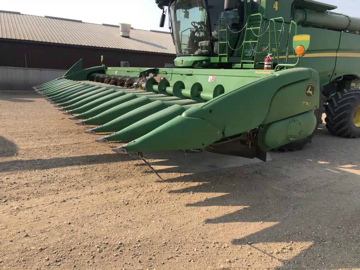 Gallery image 2 for Used 2014 John Deere 618C Header - Row Crop