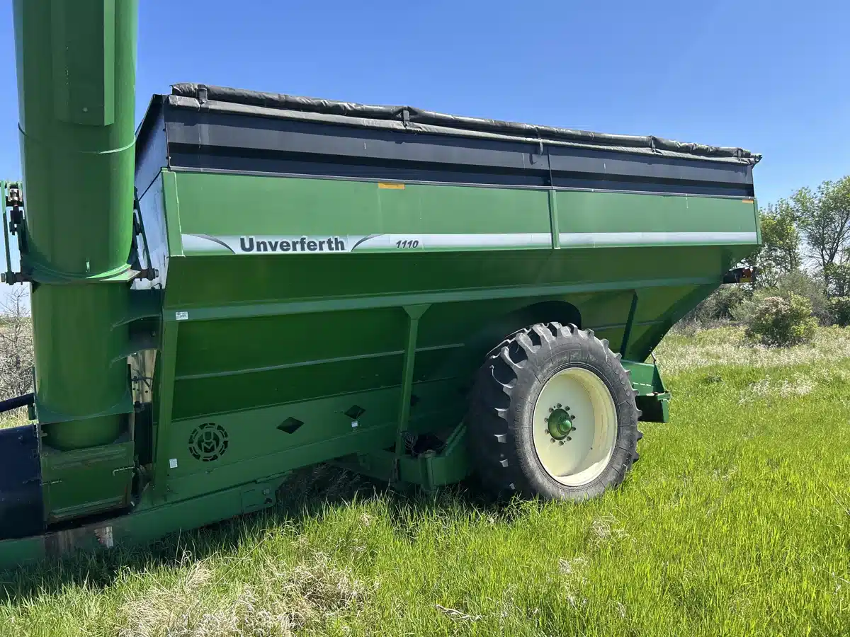 Gallery image 1 for Used 2010 Unverferth 1110 Grain Cart