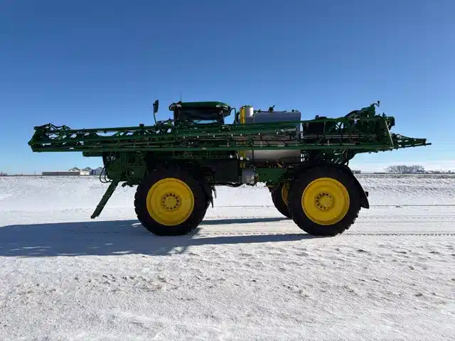 Gallery image 2 for 2025 John Deere 616R Sprayer - Self Propelled