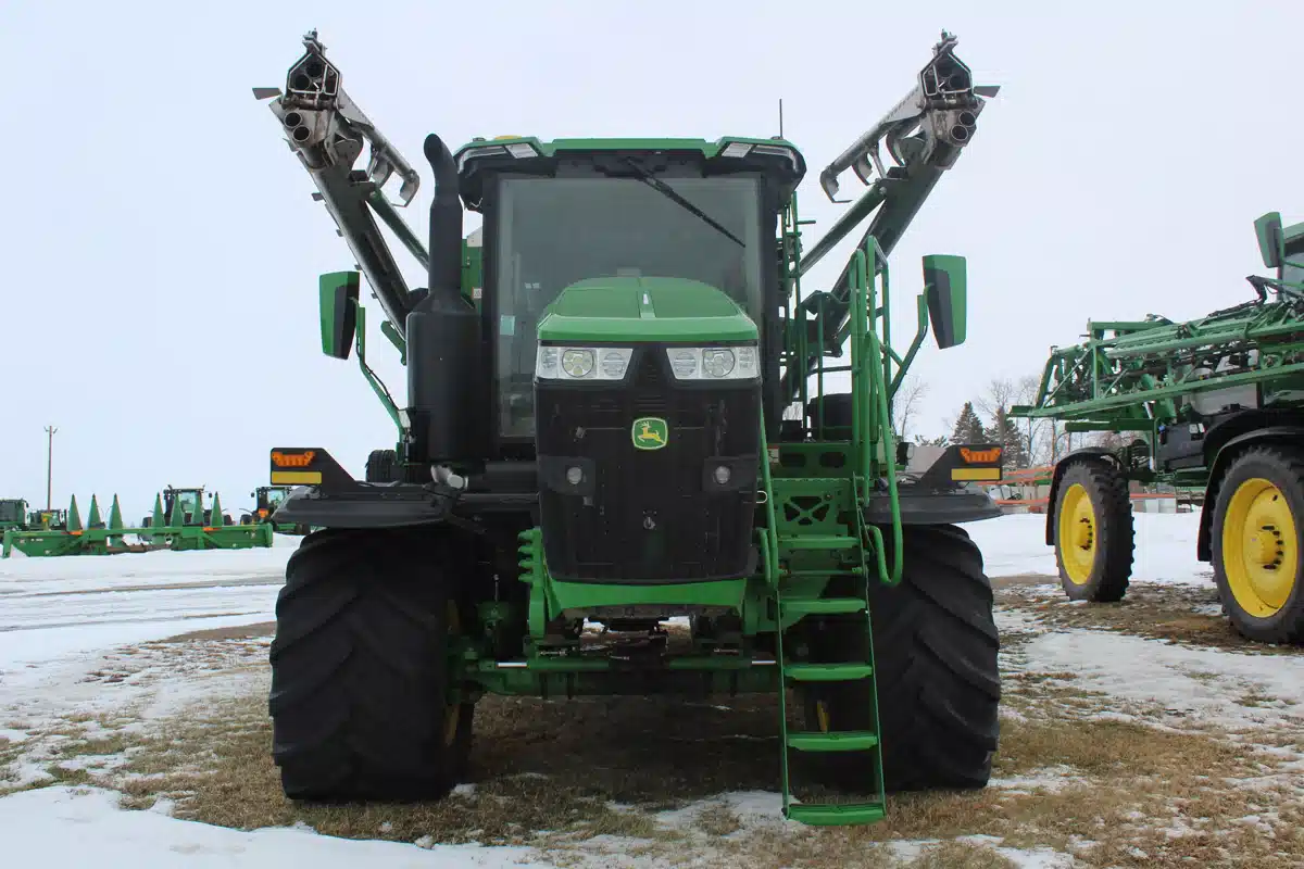 Gallery image 2 for 2025 John Deere 800R Anhydrous Applicator