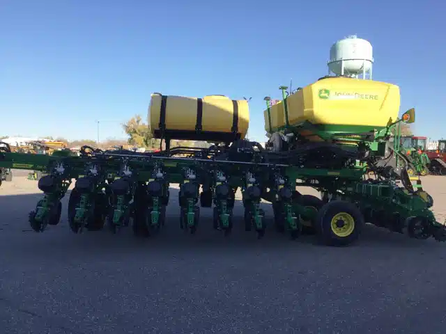 Gallery image 2 for Used 2023 John Deere DB44 Planter