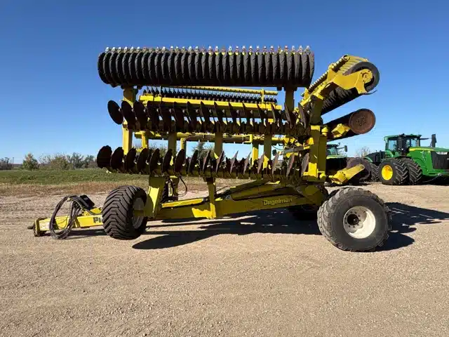 Gallery image 2 for Used 2022 Degelman PT36NT Vertical Tillage