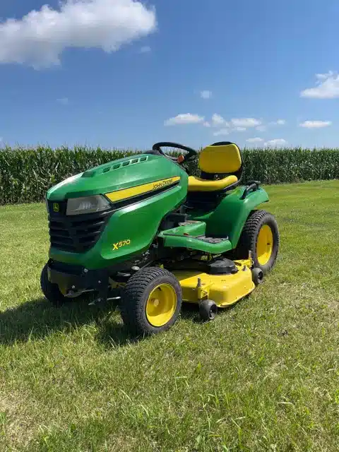Gallery image 1 for Used 2021 John Deere X570 Lawn Tractor