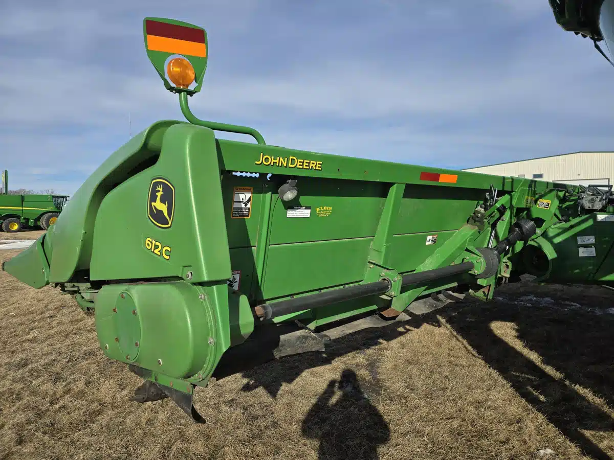 Gallery image 1 for Used 2009 John Deere 612C Header - Row Crop