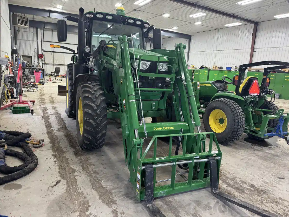 Gallery image 2 for Used 2020 John Deere 6145R Tractor
