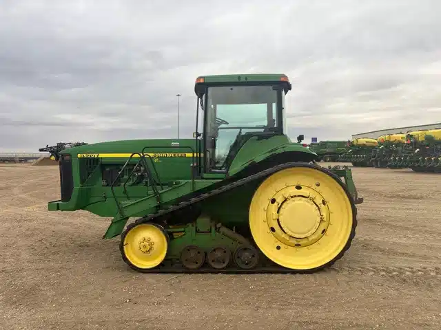 Gallery image 2 for Used 1998 John Deere 8400T Tractor