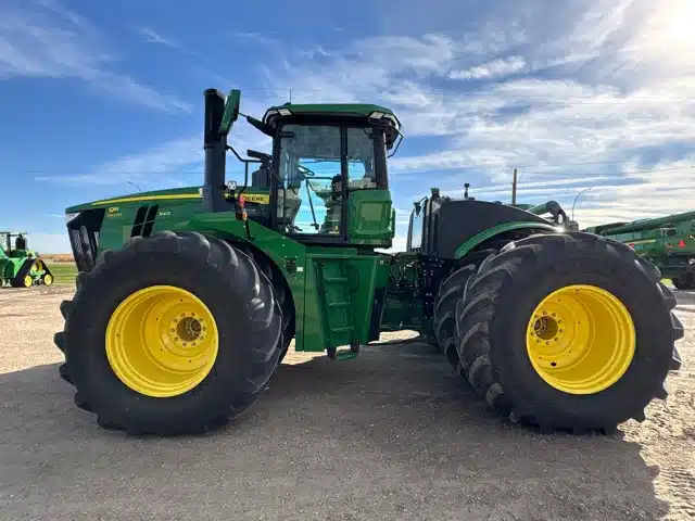 Gallery image 2 for Used 2023 John Deere 9R 540 Tractor