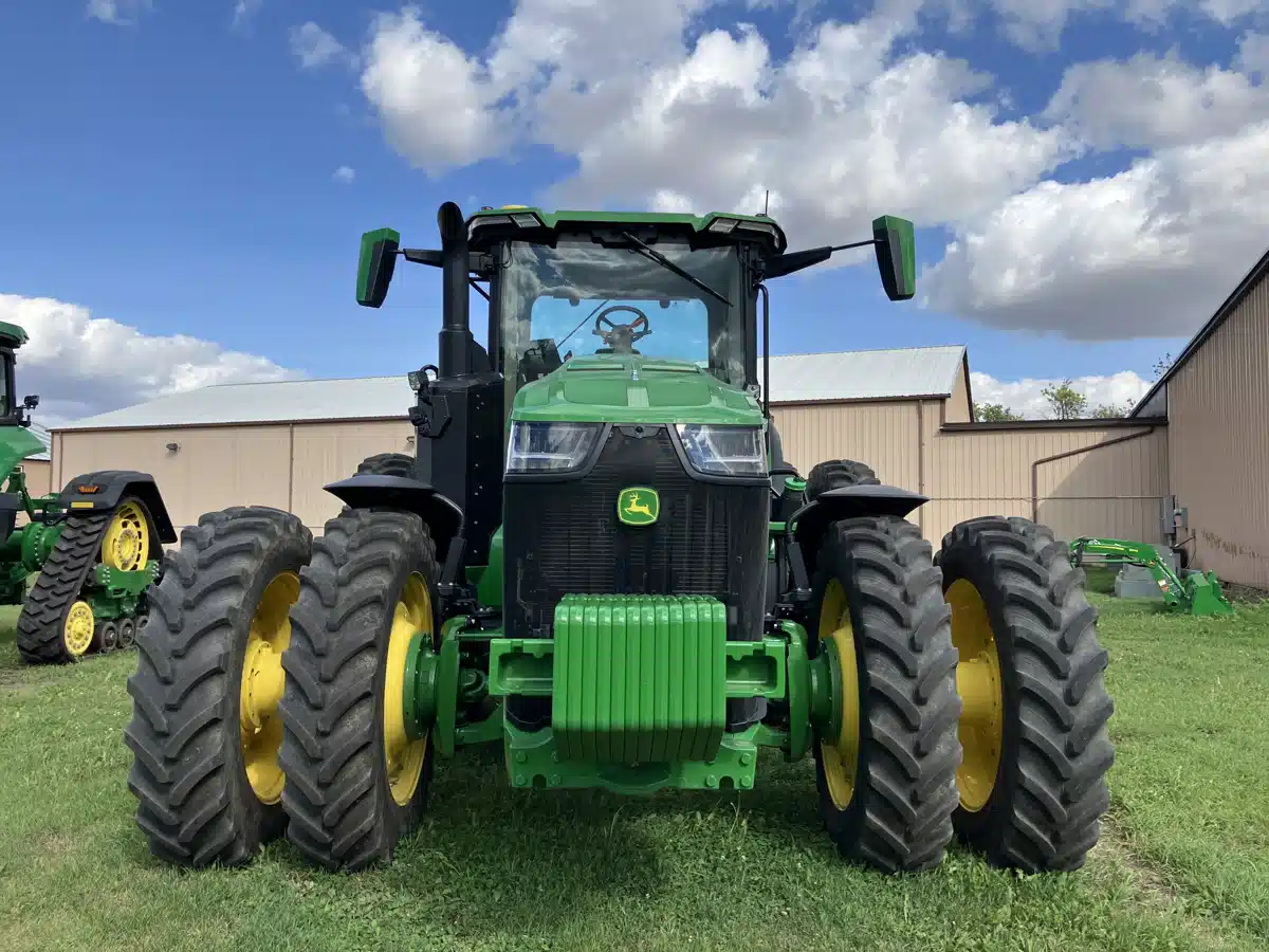 Gallery image 2 for 2025 John Deere 8R 280 Tractor