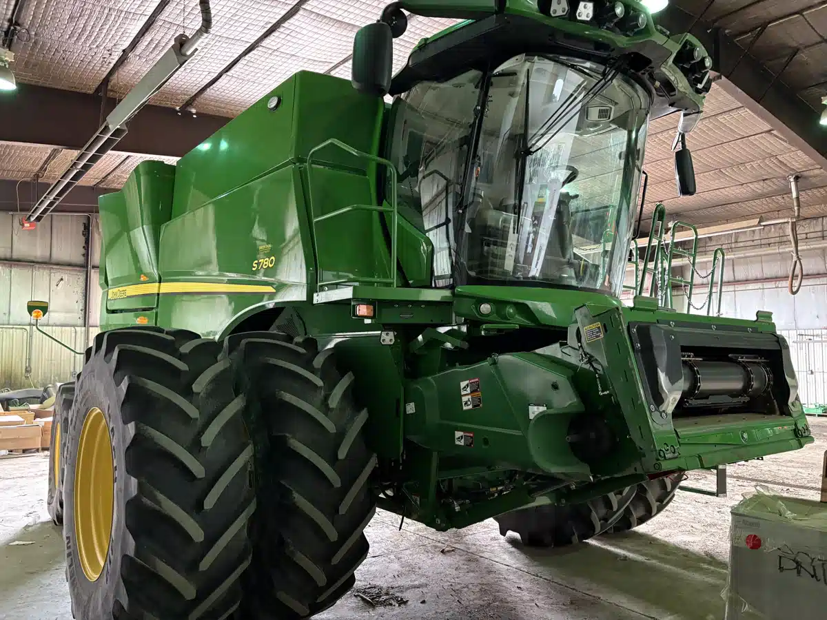 Gallery image 1 for Used 2023 John Deere S780 Combine