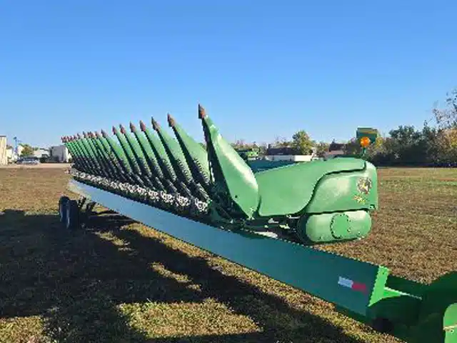 Gallery image 1 for Used 2019 John Deere 718C Header - Row Crop