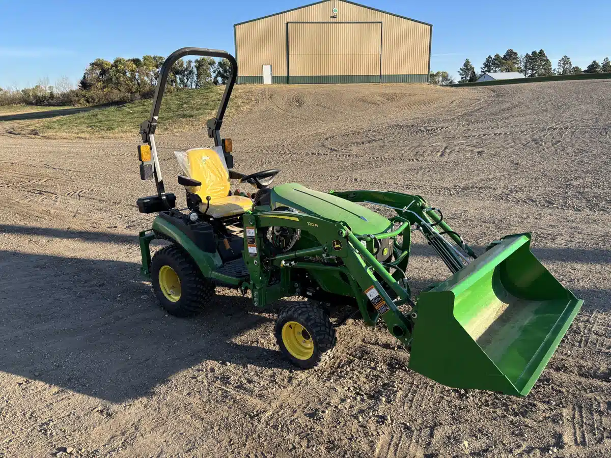 Gallery image 1 for Used 2024 John Deere 1025R Tractor