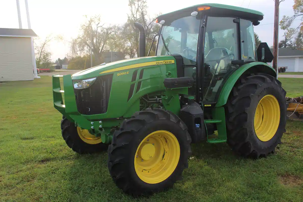 Gallery image 1 for Used 2024 John Deere 5090E Tractor