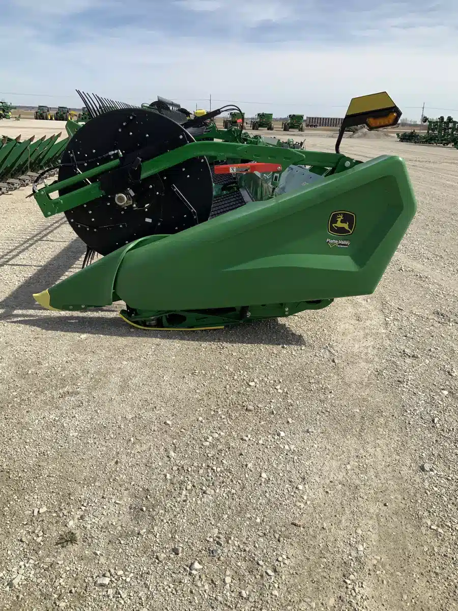 Gallery image 2 for Used 2024 John Deere HD45F Header - Flex Draper
