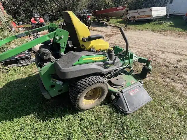 Gallery image 2 for 2022 John Deere Z930M Mower - Zero Turn