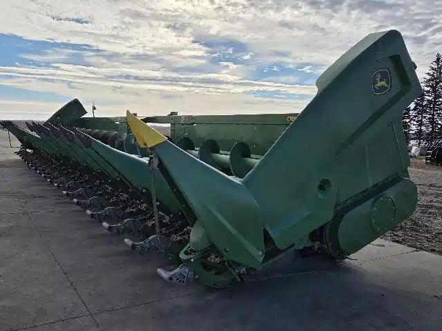 Gallery image 2 for Used 2021 John Deere C18R Header - Row Crop