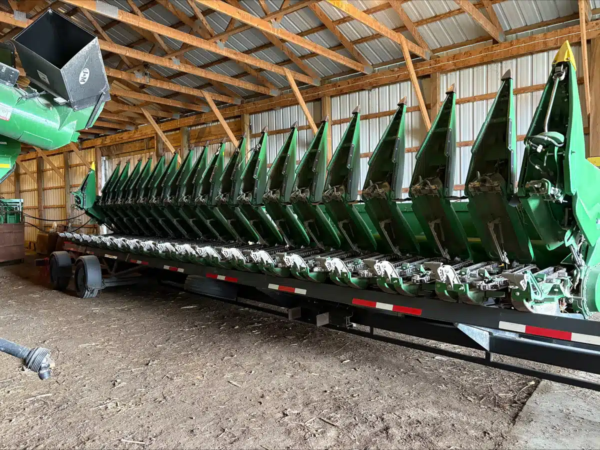 Used 2021 John Deere C18R Header - Row Crop