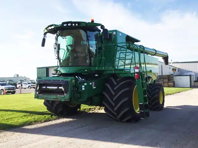 Used 2020 John Deere S780 Combine