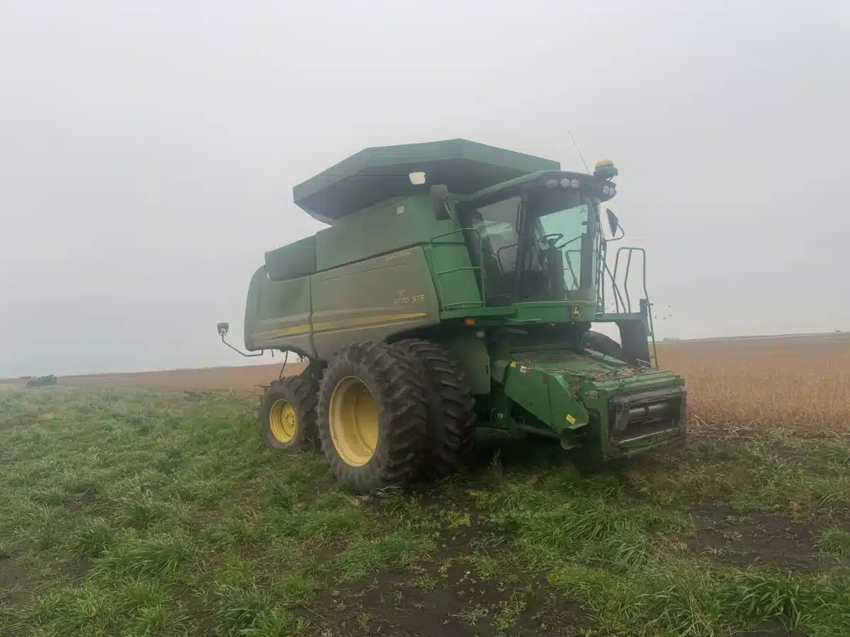 Gallery image 2 for Used 2008 John Deere 9770 STS Combine