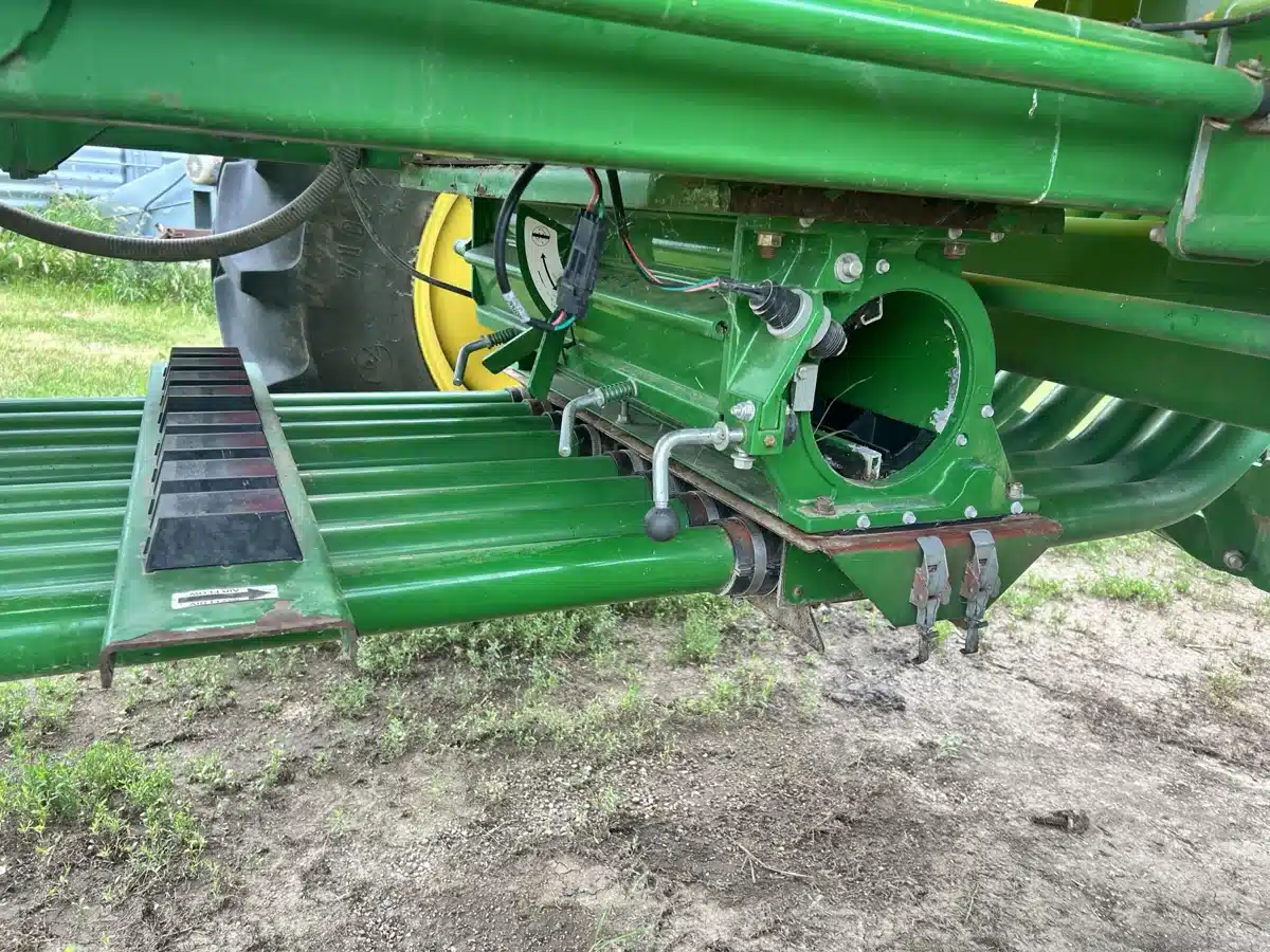 Gallery image 2 for 2007 John Deere 1890 Air Drill