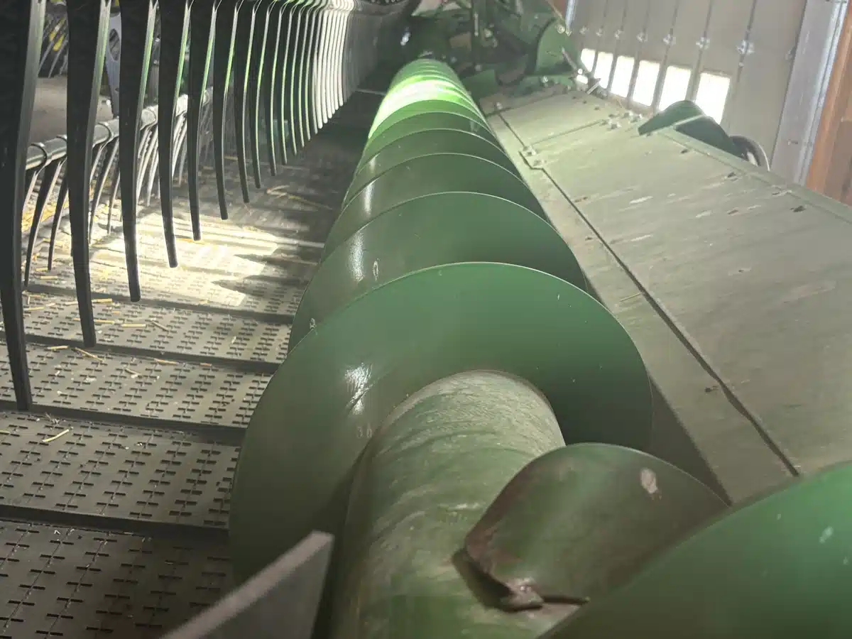 Gallery image 2 for Used 2022 John Deere HD45F Header - Flex Draper