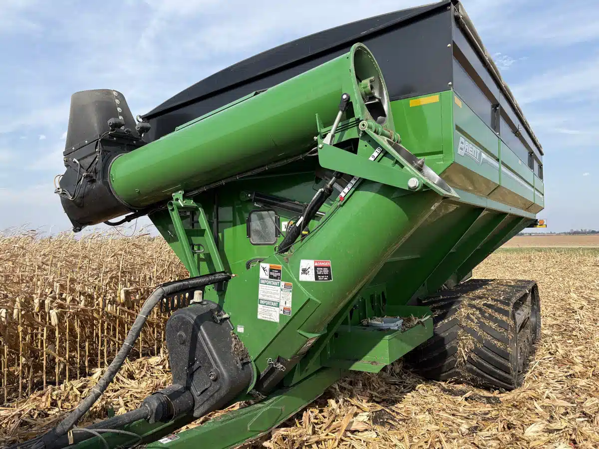 Gallery image 1 for Used 2020 Brent 1596 Grain Cart