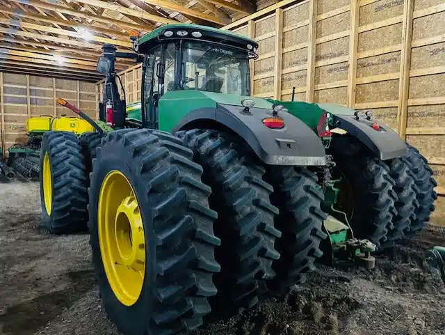 Gallery image 2 for Used 2016 John Deere 9570R Tractor